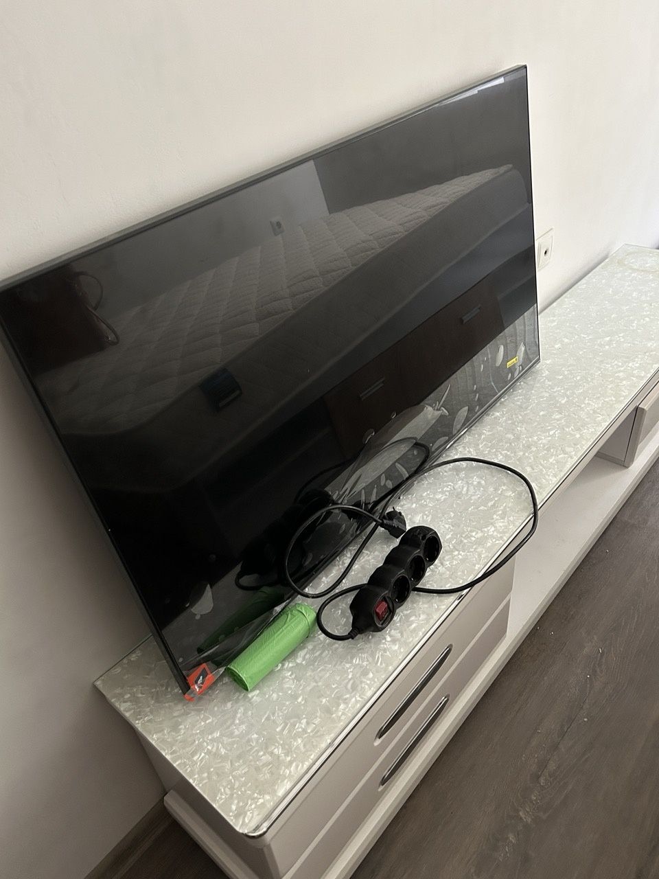 Тв шкаф - TV шкаф