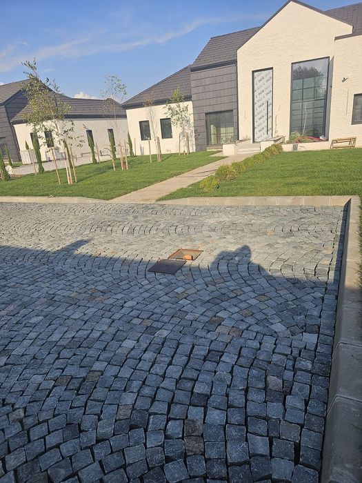 Piatră cubică Andezit, mă deplasez oriunde în Țară