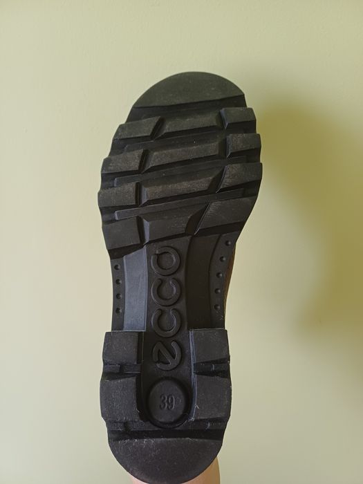 НОВИ ECCO боти естествена кожа EU39