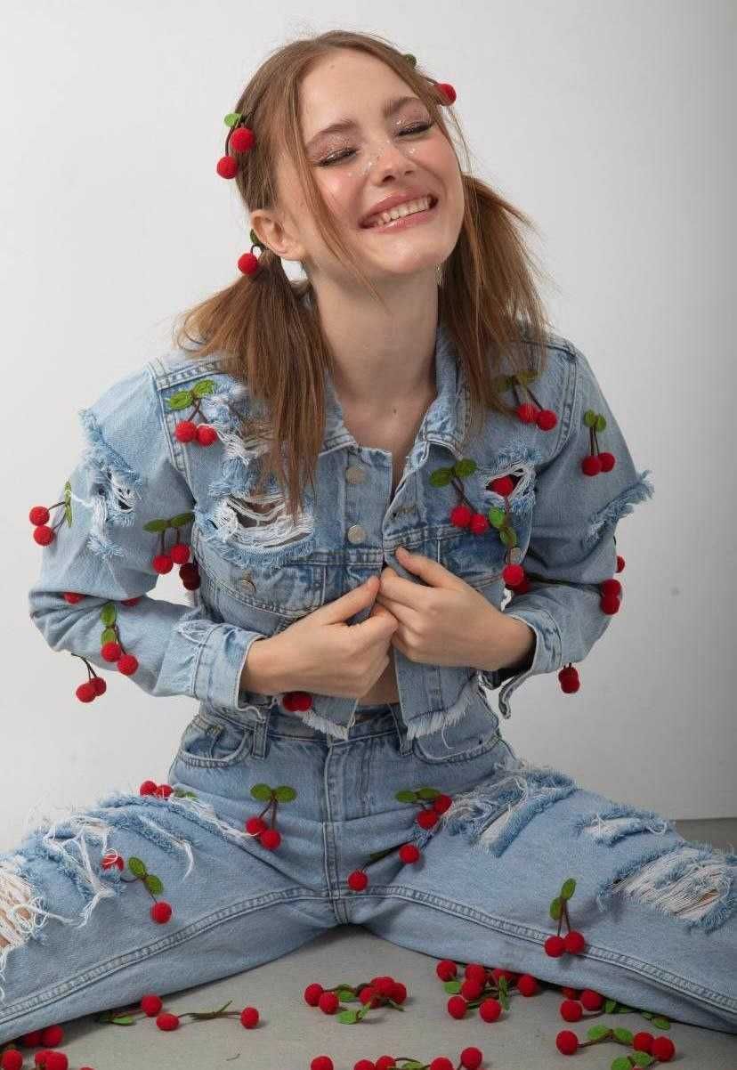 Cel mai vândut set dama blugi cu cireșe ‼️oferta 9/10.05