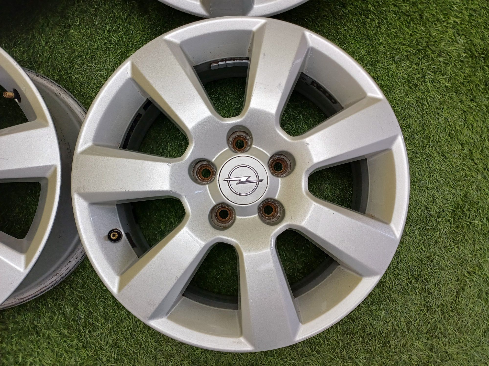 Диски R16 5×110 на Opel и другие.