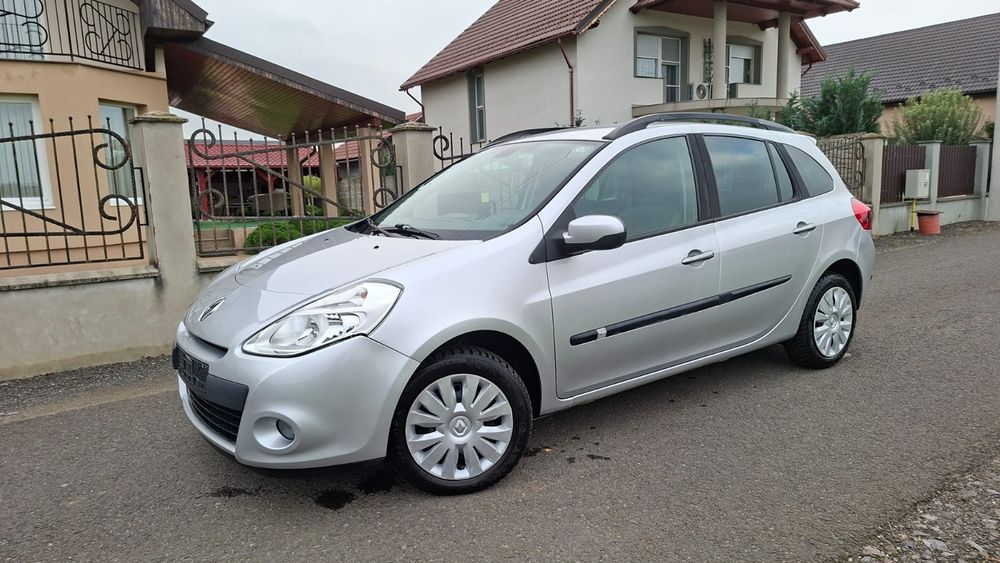 Renault Clio  an fabricație 2011