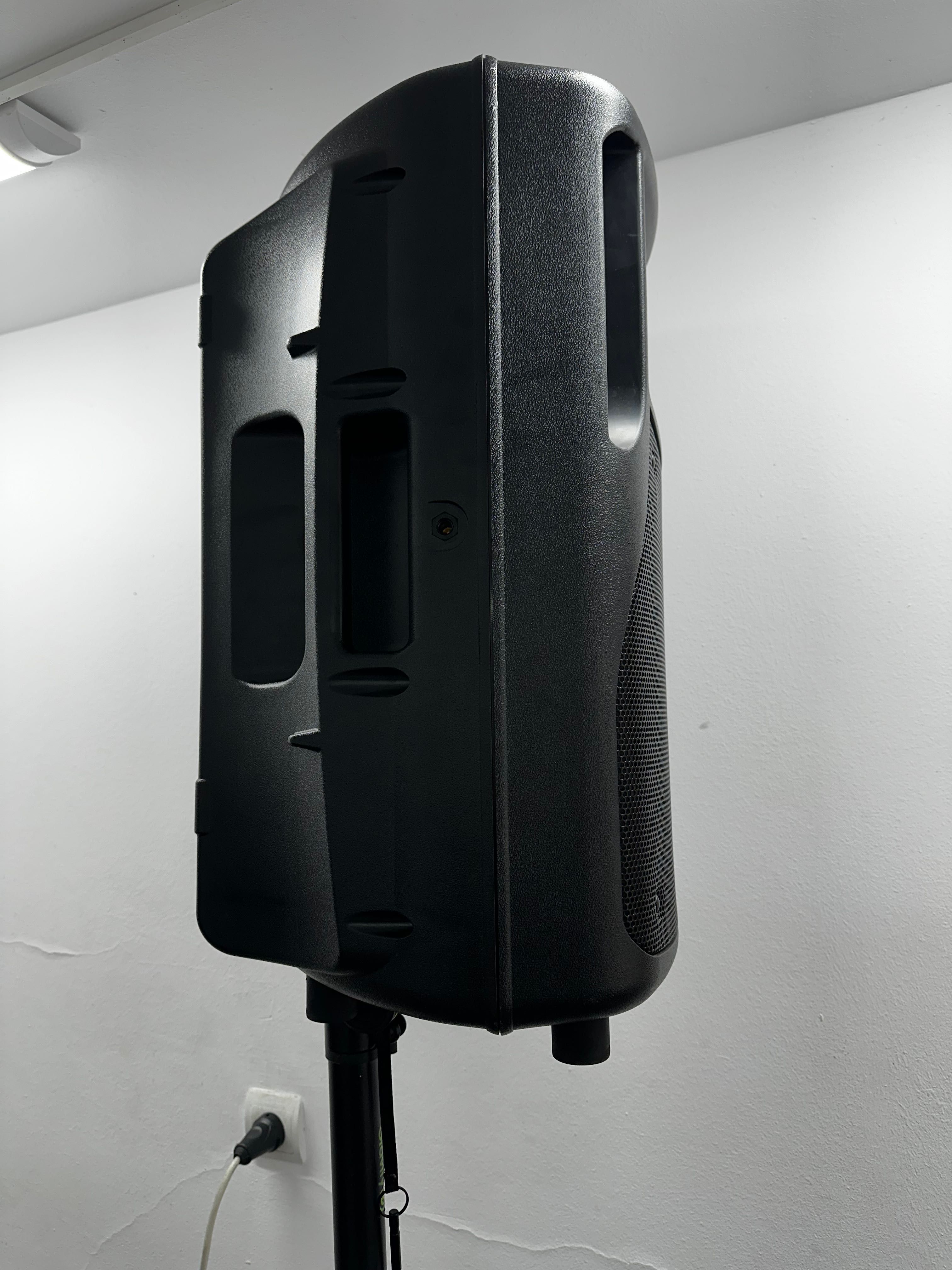 Boxa FBT himax 40