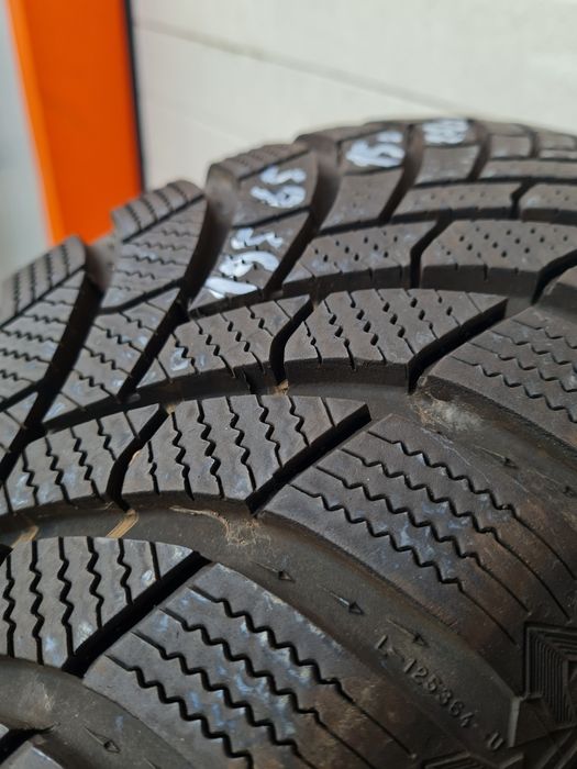 Зимни гуми 2 броя SEMPERIT SpeedGrip5 195 65 R15 дот 2723