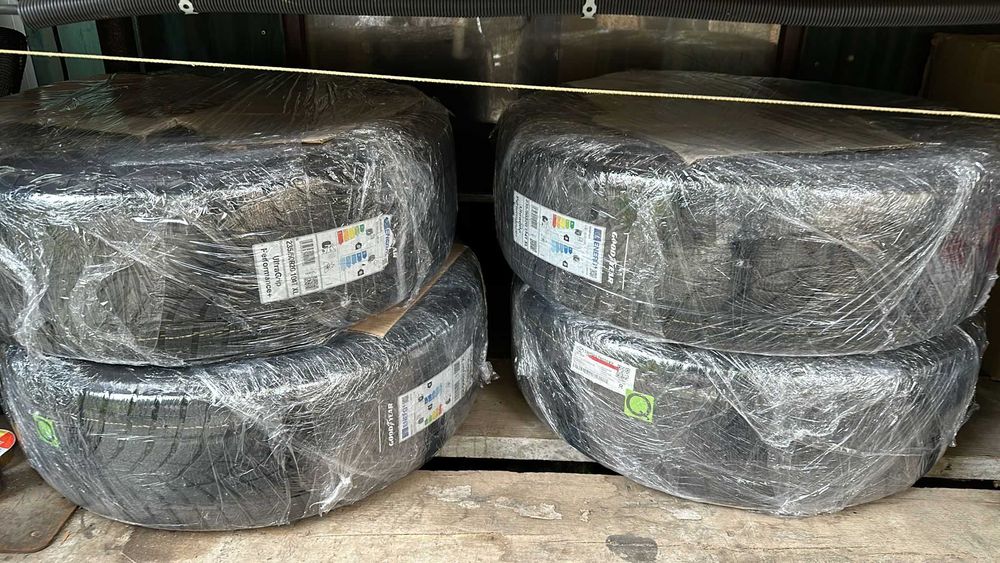 Anvelope iarna noi Goodyear UltraGrip Performance+ 235/50 R20 104T