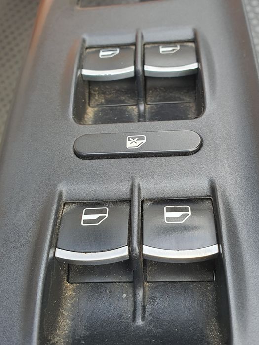 panou comanda geamuri passat b6