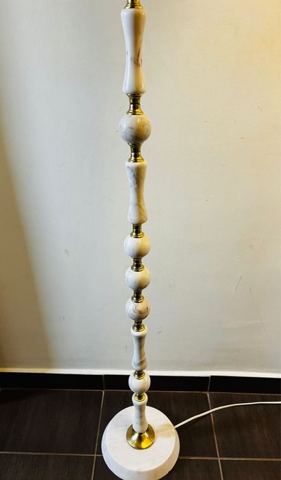 Lampadar marmură & alamă – unicat Grecia, lux, stare perfec