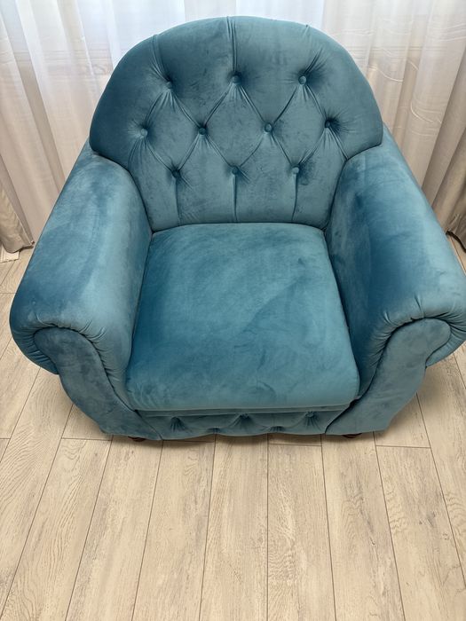 Fitolii  tapisate cu catifea modelul Chesterfield  cupar