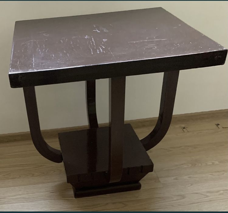 Masuta art-deco veche de 70 ani