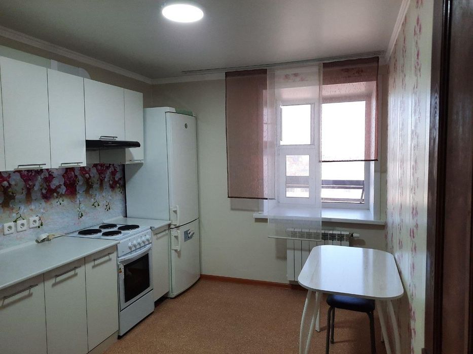 Продам 2 комнатную квартиру,  Жамбыла Жабаева  80