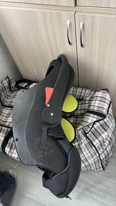 Продам детское автокресло