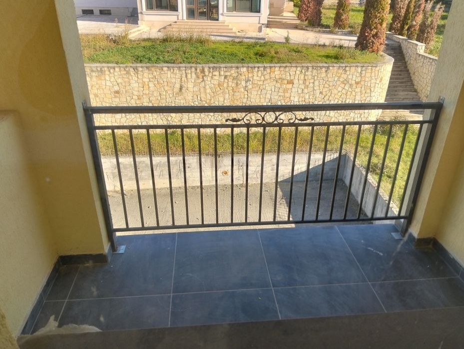 Apartament 3 camere Miroslava Family Market