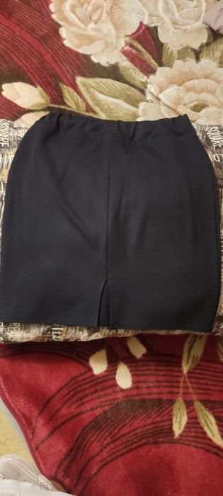 Продам юбку школьну