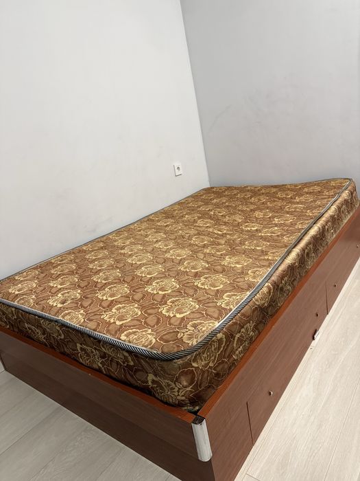 Кровать б/у бесплатно