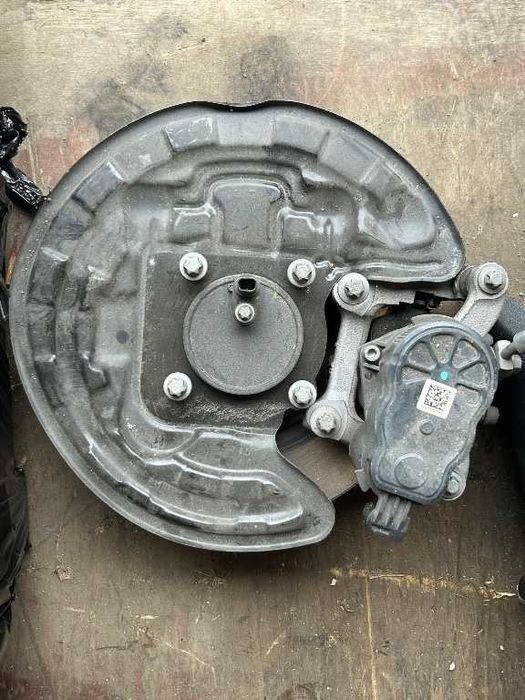 Fuzeta completa fara etrier stanga+dr Mercedes W177 A2474237600