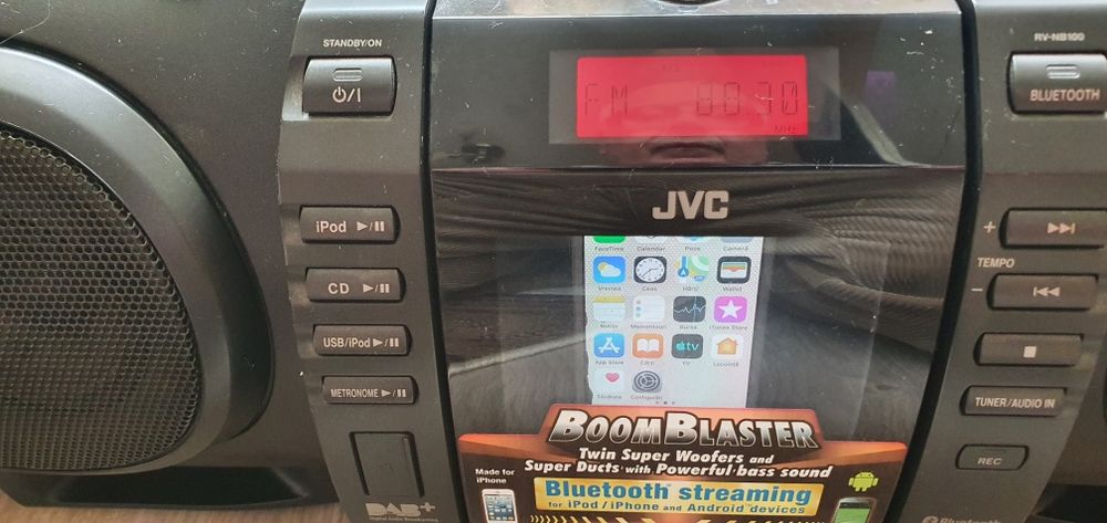 Boombox jvc RV-NB100B