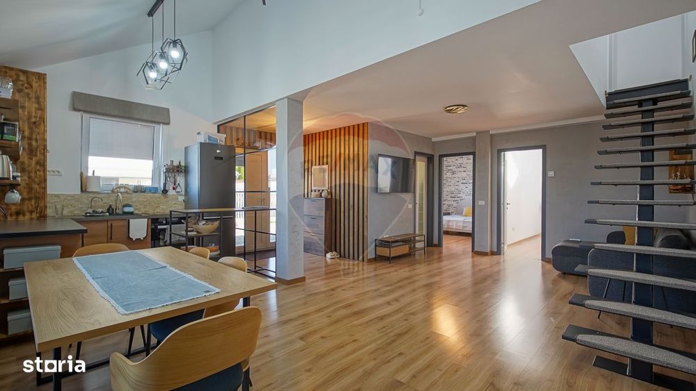 Casă tip duplex de vânzare – Str. Cavalului, cartier Stupini, Brașov