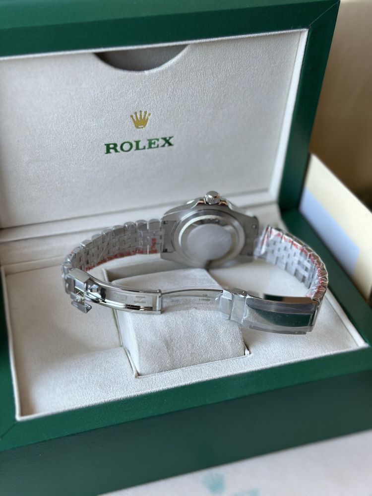 Rolex GMT-MASTER 2 “Batman” 40 mm