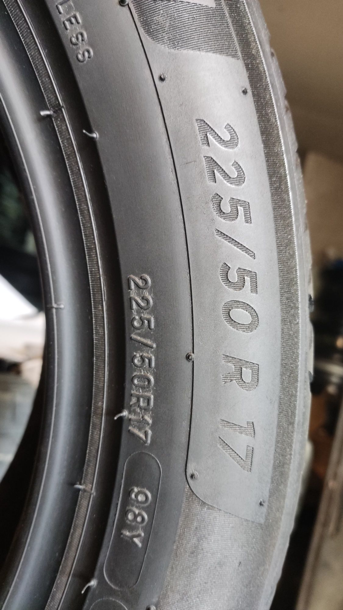 2бр летни гуми 225/50/17 Michelin Primacy 4,dot20
dot19/20
5.5-5.7mm г