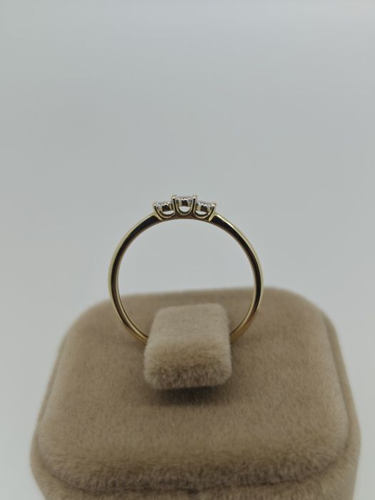 Inel de logodna aur 14k 1.02gr cu 3 diamante naturale(r)