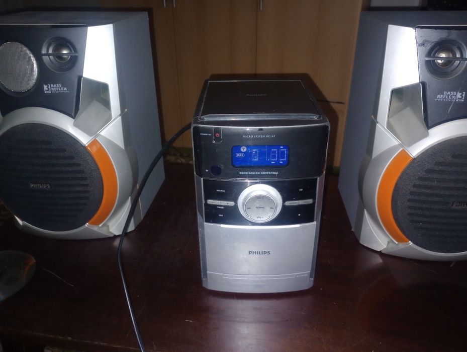 Mini combină audio Philips MC147/12, tuner radio, boxe cadou