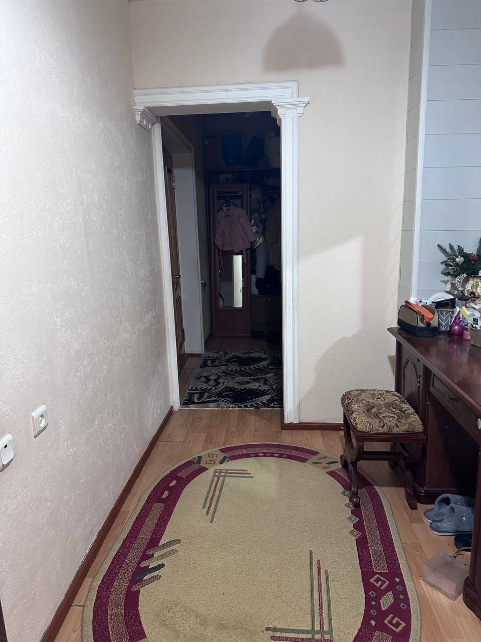 Продаю свою 2-комнатную квартиру под нежилое или жилое. 2/1/9 Торец