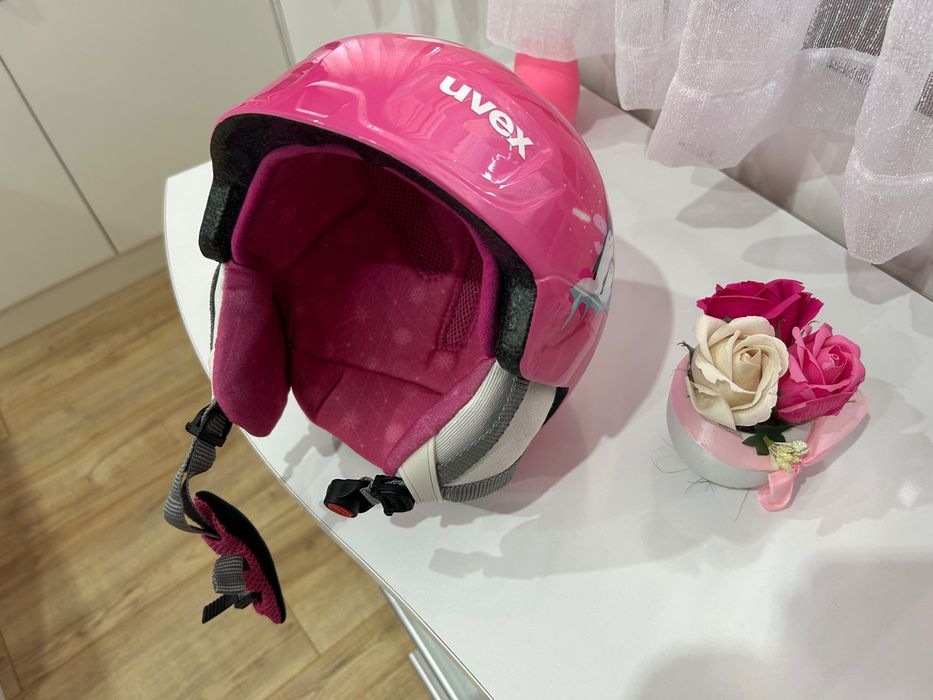 Детска ски каска за момиче!