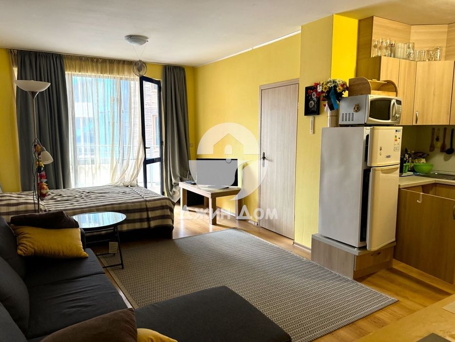 Продава се Двустаен апартамент в к.к. Слънчев бряг - 72 кв.м за 903 €/кв.м - Снимка #2