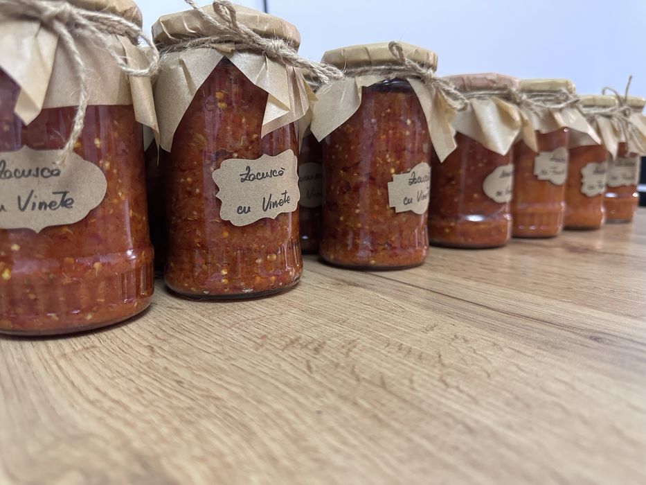 Zacusca cu vinete sau fasole