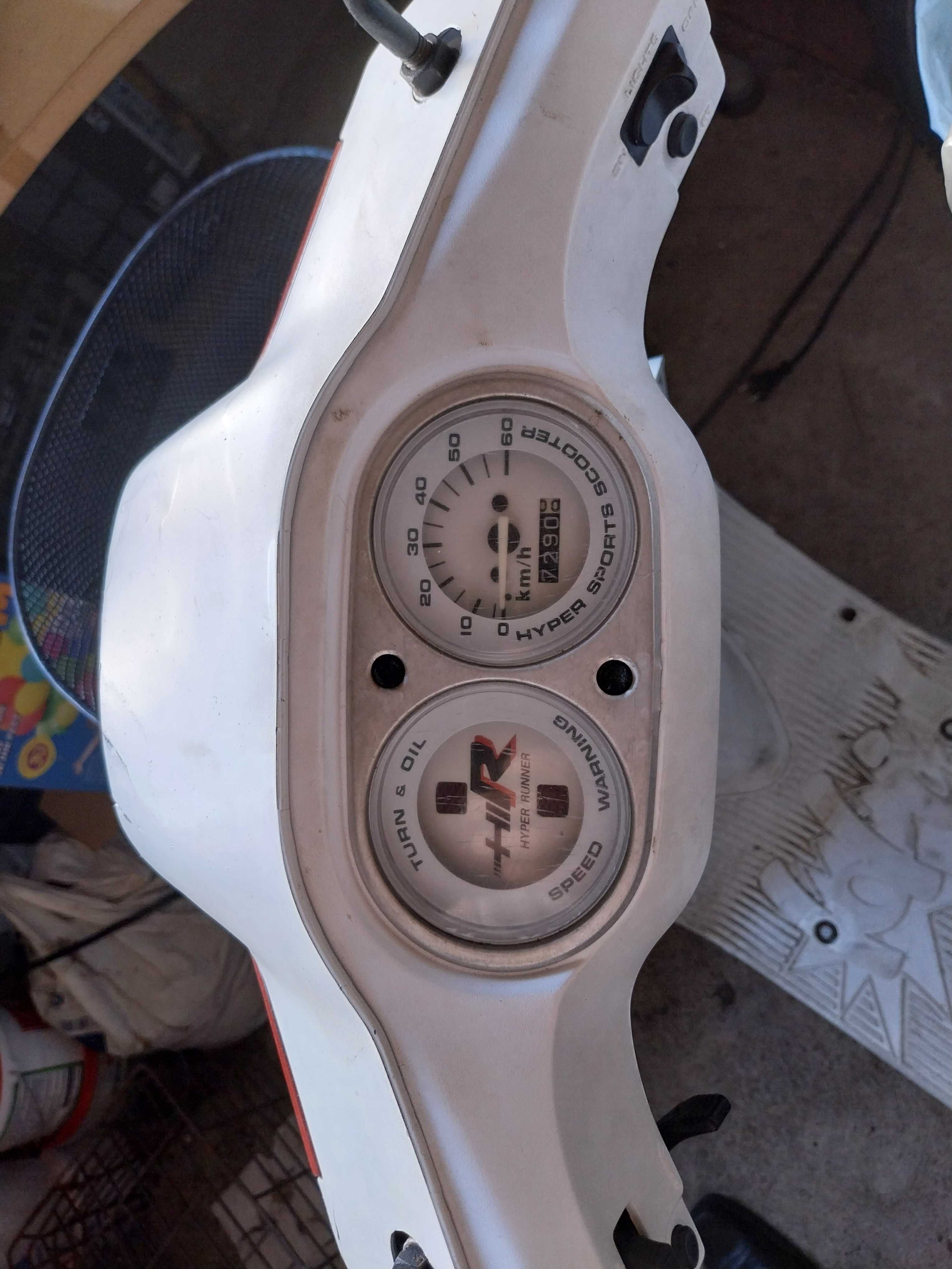 Скутер Suzuki Hi 50