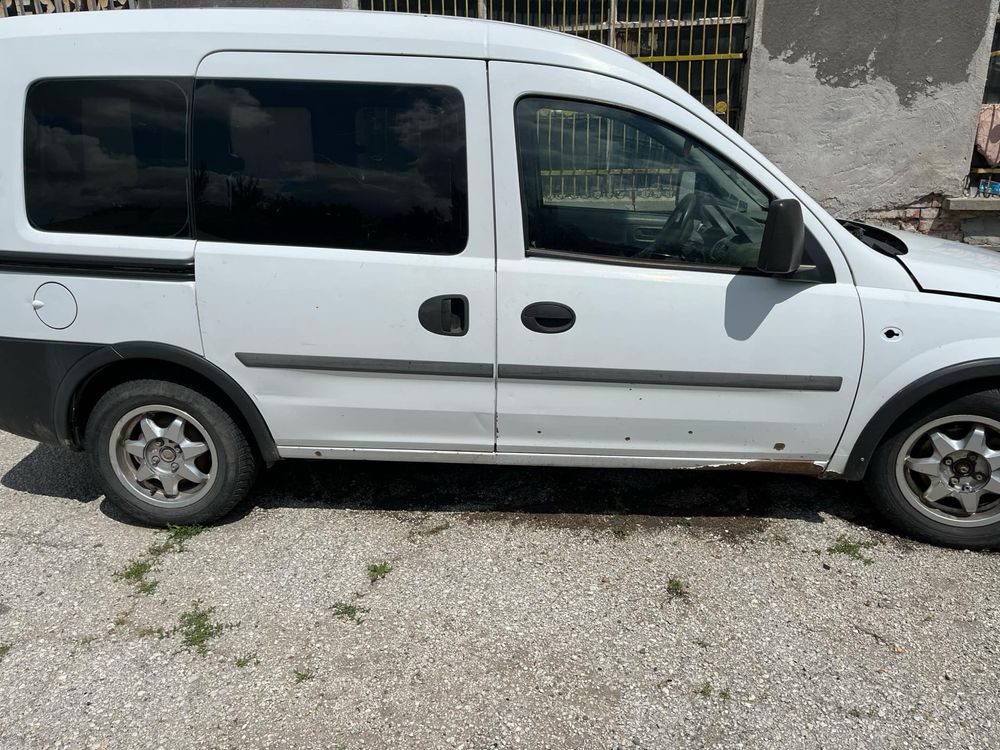 Opel combo 1.7dti на части