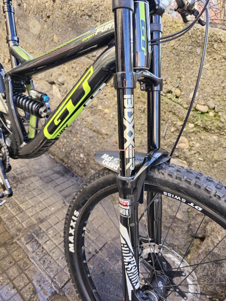 GT Fury Expert 27.5 M размер DH bike 1x10 Zee Shimano Перфектен