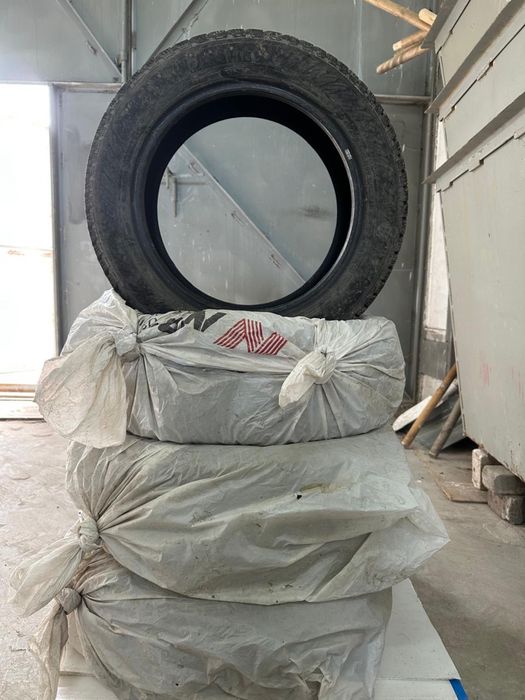 *Комплект зимних шин Yokohama* 205/55 R16* 2023г.