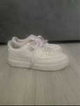 adidasi nike albi