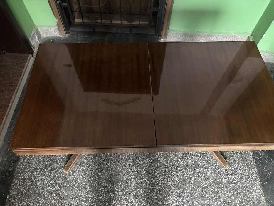 Дървена маса – втора употреба