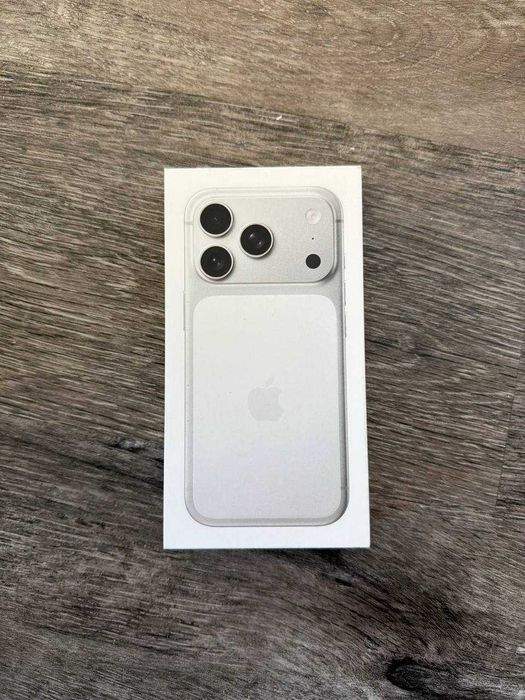Iphone 17 PRO,Silver,512 GB,новый,с Америки