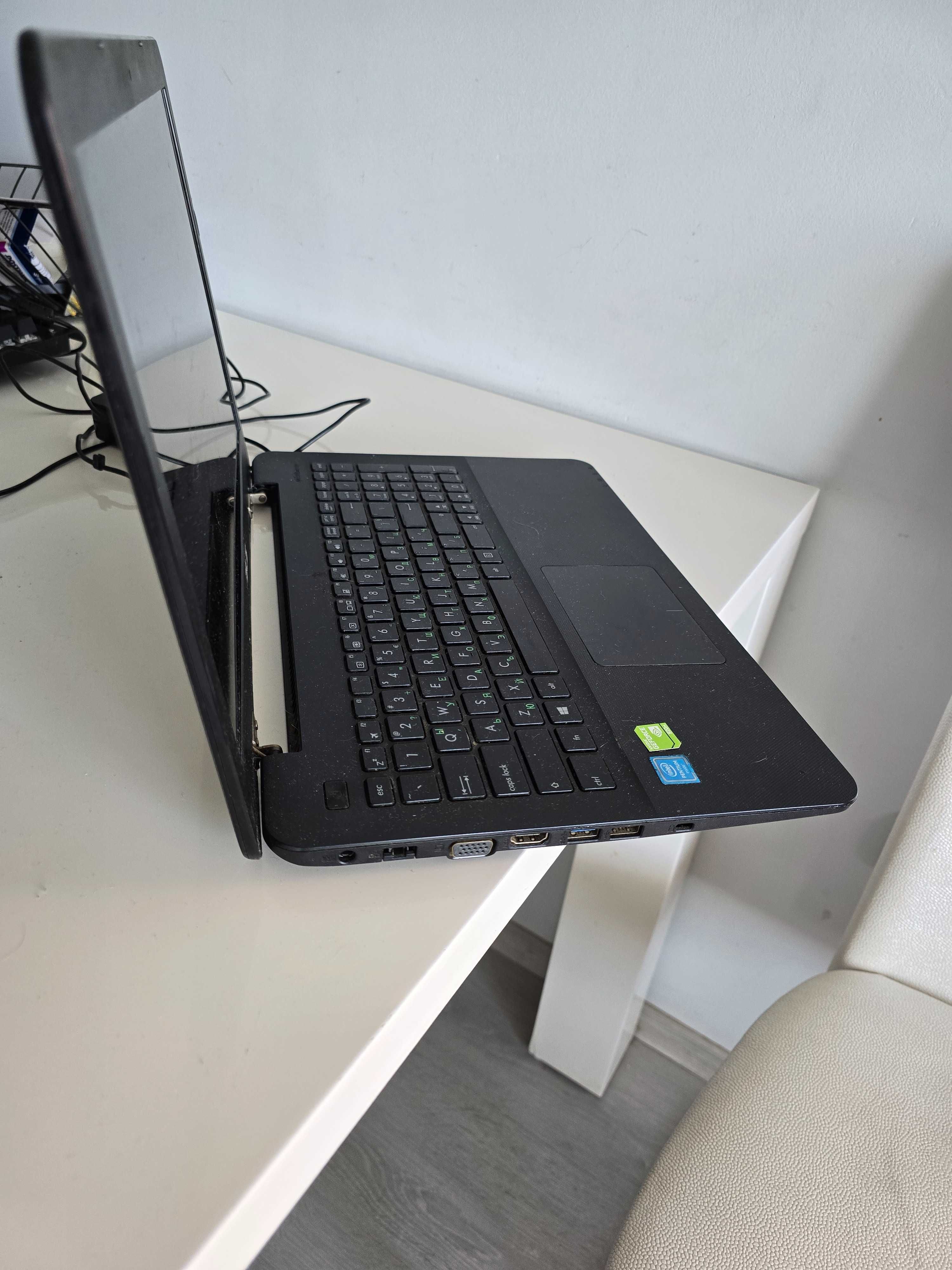 Лаптоп ASUS - X554S