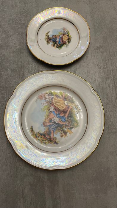 Набор тарелок большие и маленькие