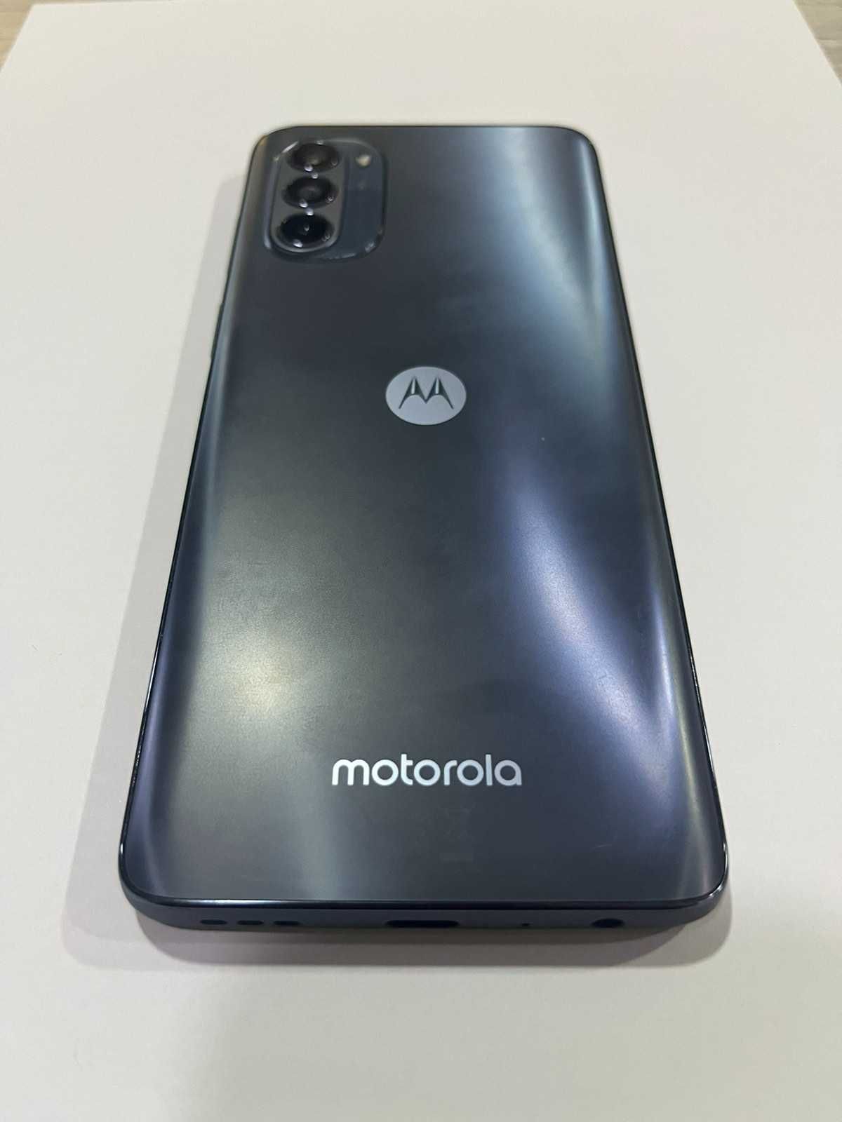 Продавам Motorola G62