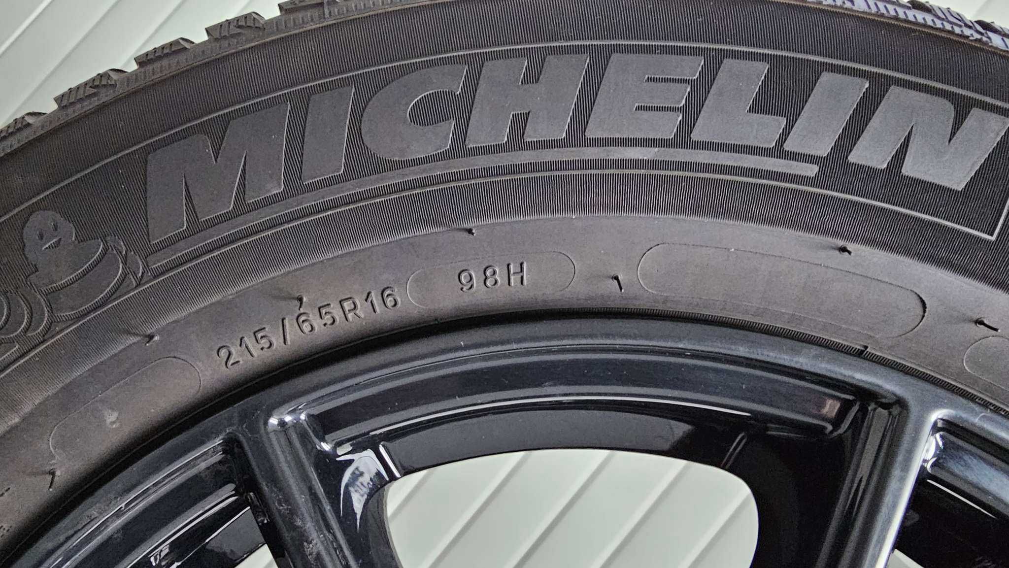 4x 16" 5x114.3 с гуми 215/65R16 Nissan Qashkai