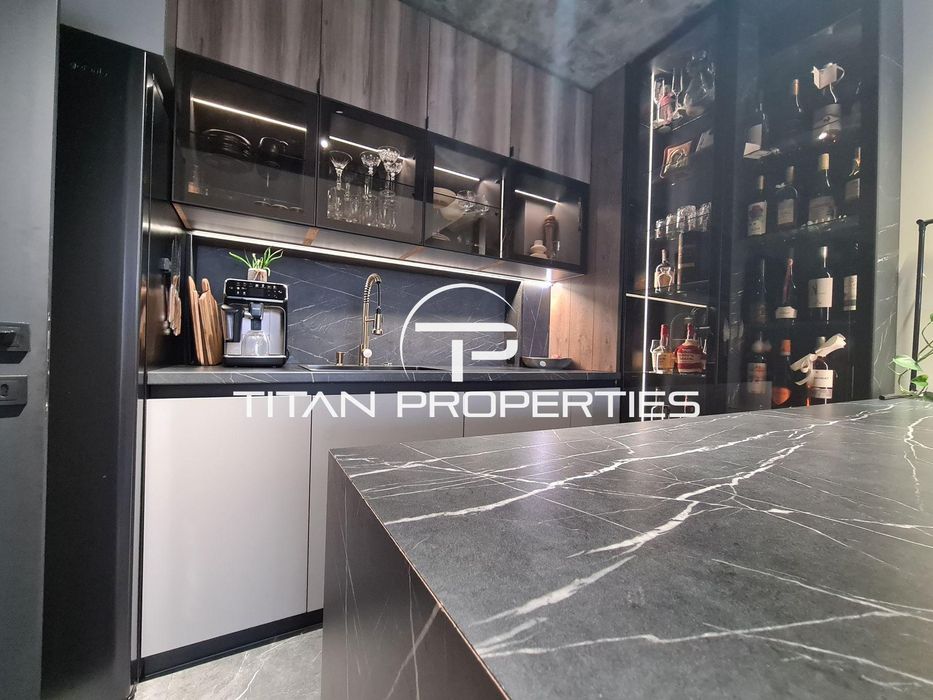 Луксозен двустаен апартамент с Панорамна Гледка в жк. Тракия