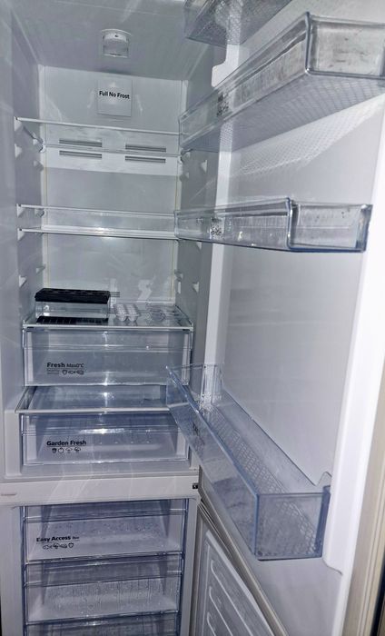 Combina frigorifica arctic ak60406nfmt++