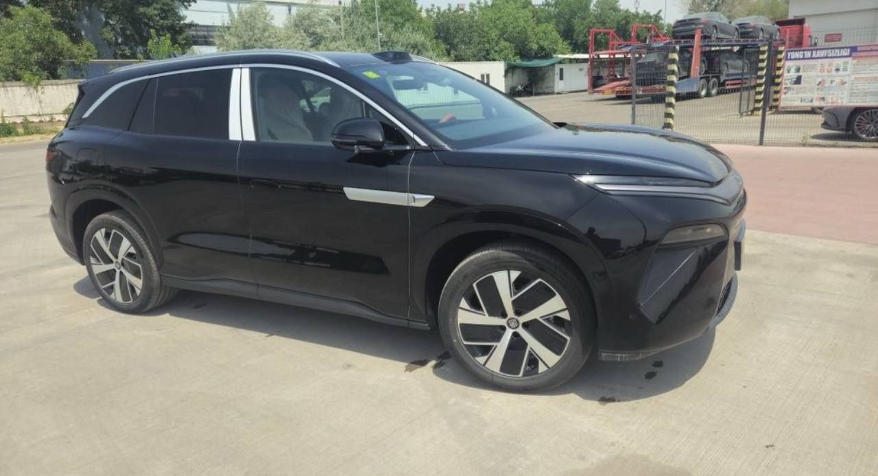 Byd Tang L Flagship