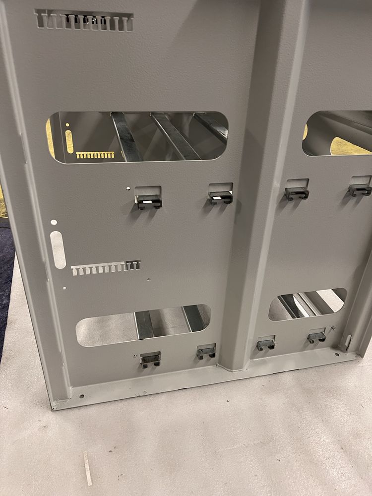 Rack baterii pentru sisteme fotovoltaice