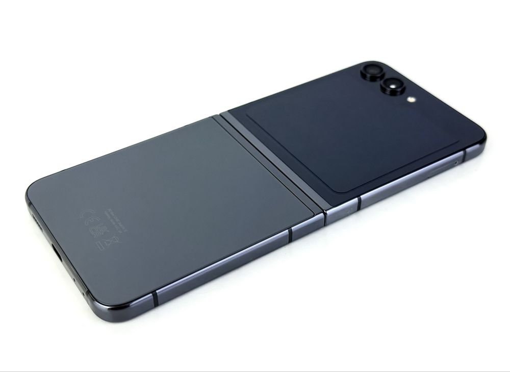 КАТО НОВ! Samsung Galaxy Z Flip 5 5G 512GB 8RAM Graphite Гаранция!