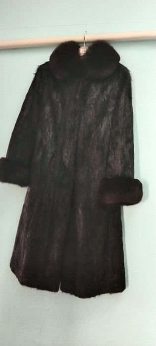 Продам шубу Нутрия