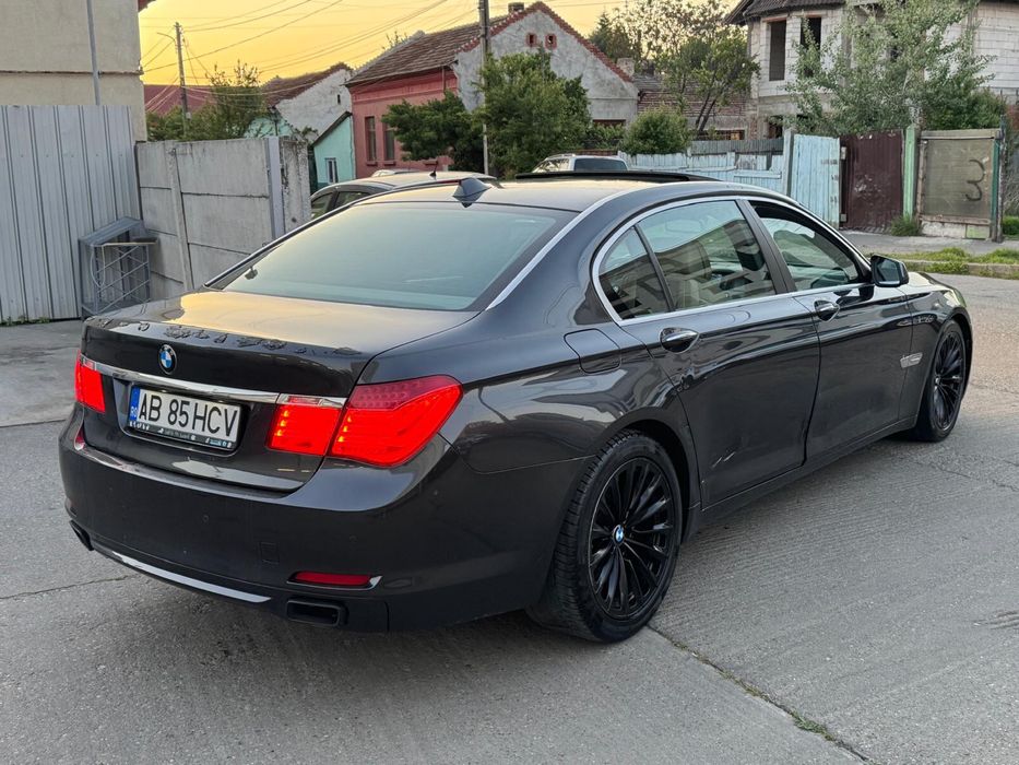 Bmw f02 750Li 408cp v8 2010 /schimb