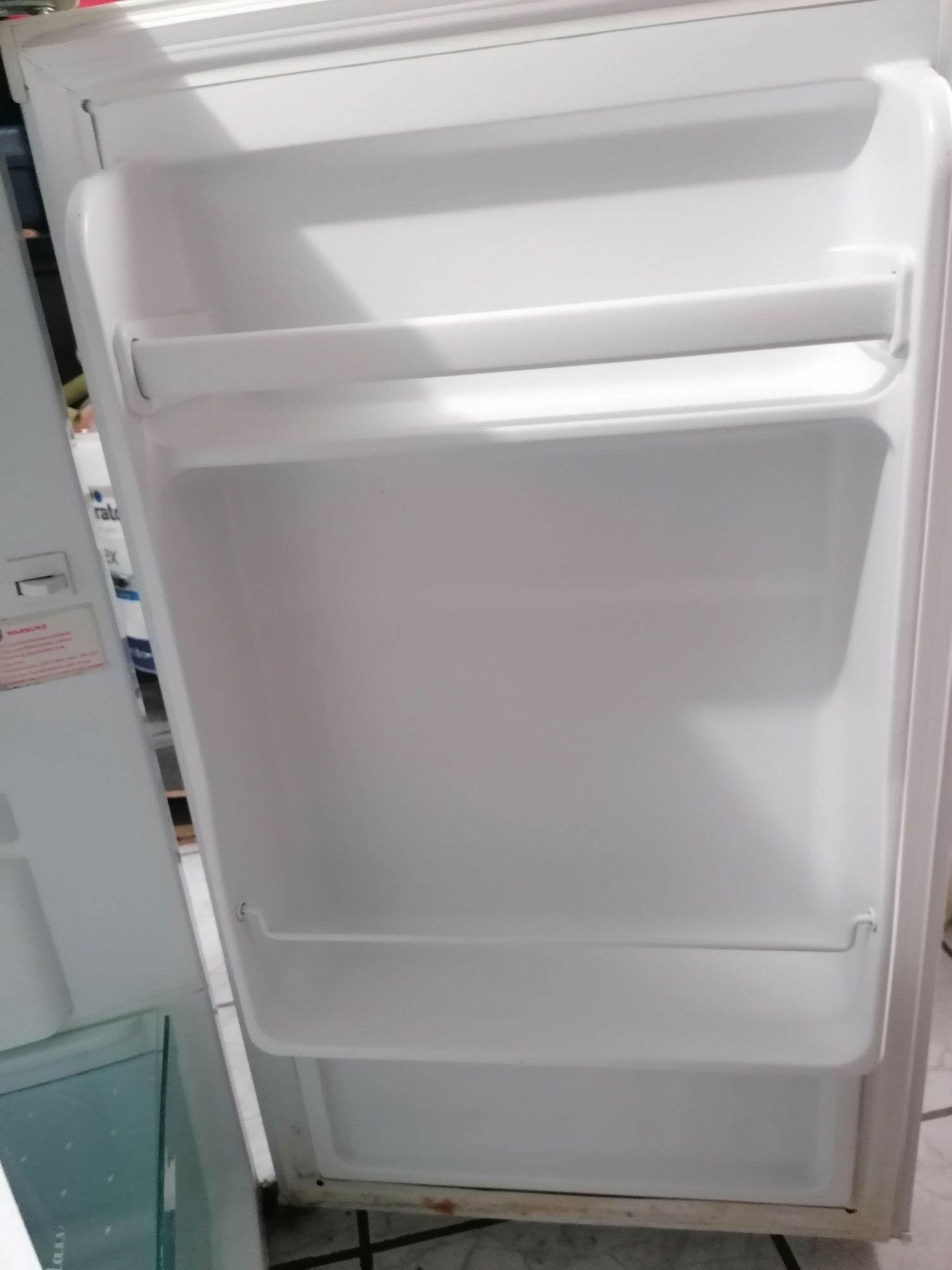 Малък хладилник Exquisit