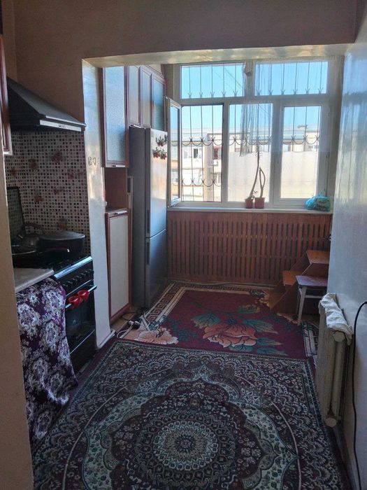 СРОЧНО!Себзор 3 хона, 70м2 квартира сотилади!ТЦ Ривиера