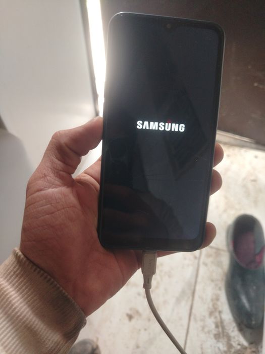 Продам телефон самсунг а 10
